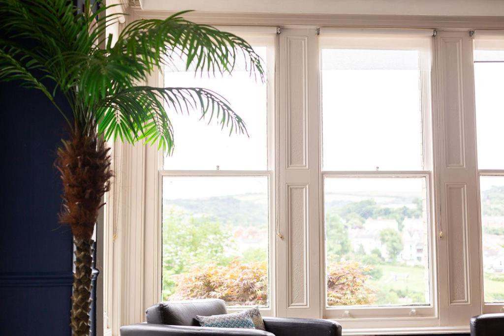 Norbury House Stylish Accommodation อิลฟราคูมบ์ ภายนอก รูปภาพ