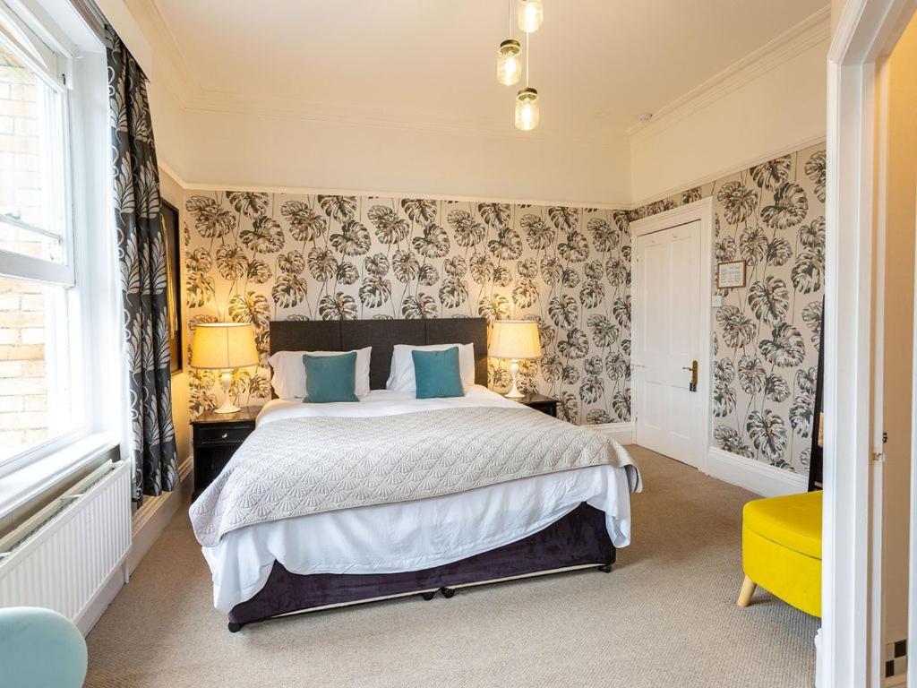 Norbury House Stylish Accommodation อิลฟราคูมบ์ ภายนอก รูปภาพ